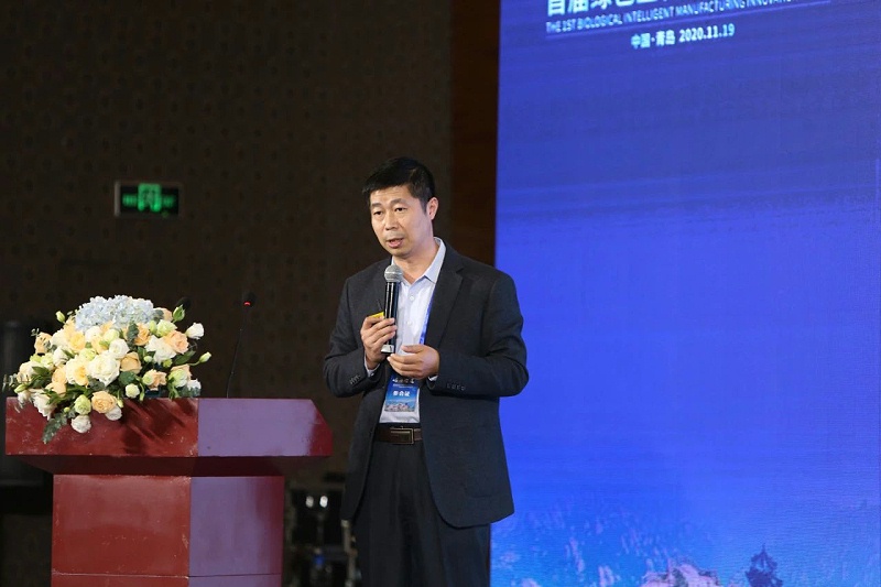 山東省農(nóng)業(yè)科學(xué)院吳家強(qiáng)研究員作《非洲豬瘟生物安全防控技術(shù)》的主題報(bào)告。